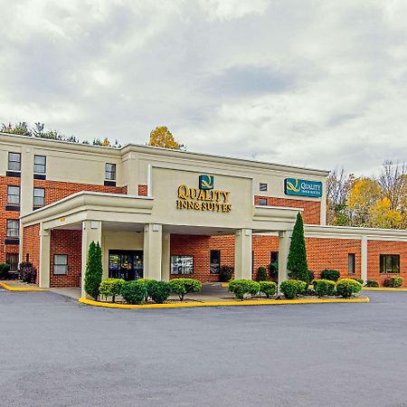 Quality Inn & Suites Lexington Near I-64 And I-81 Timber Ridge Buitenkant foto