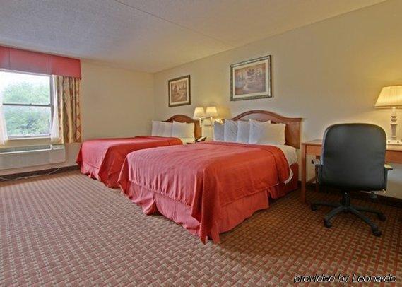 Quality Inn & Suites Lexington Near I-64 And I-81 Timber Ridge Kamer foto